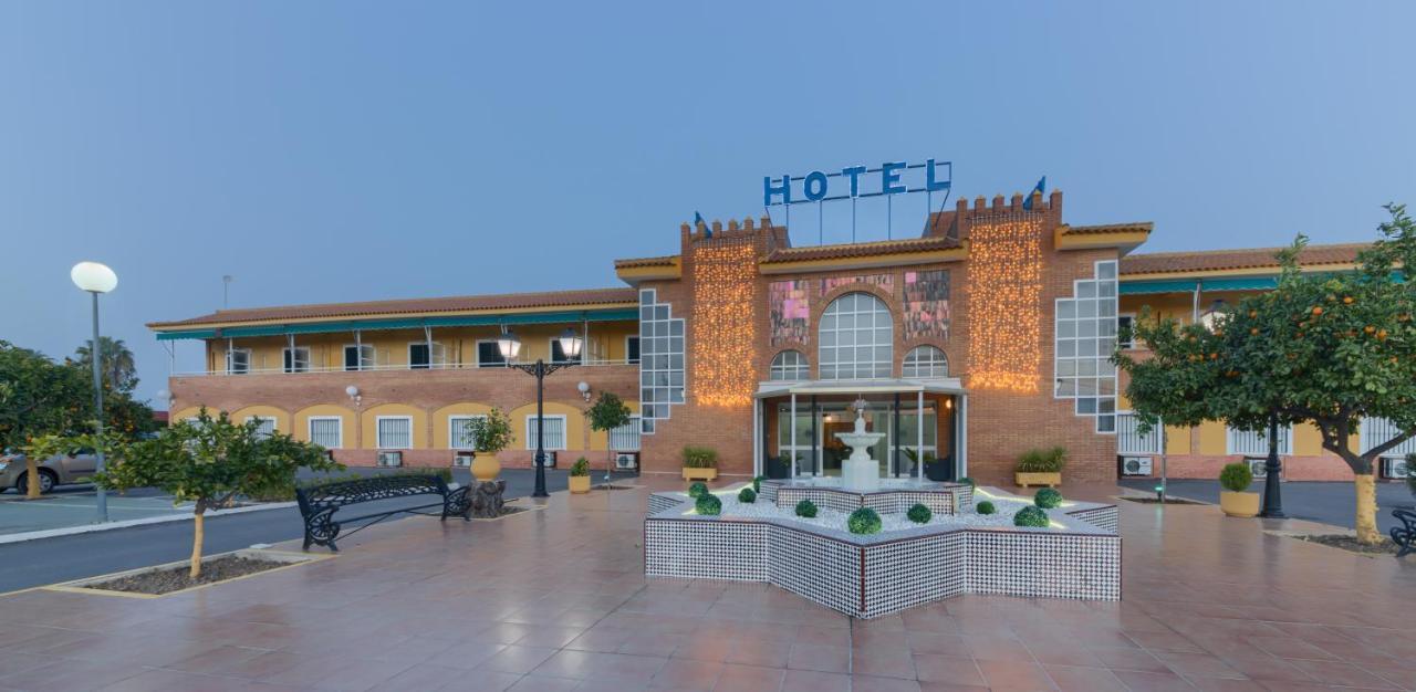 Hotel Torre De Los Guzmanes La Algaba Exterior photo